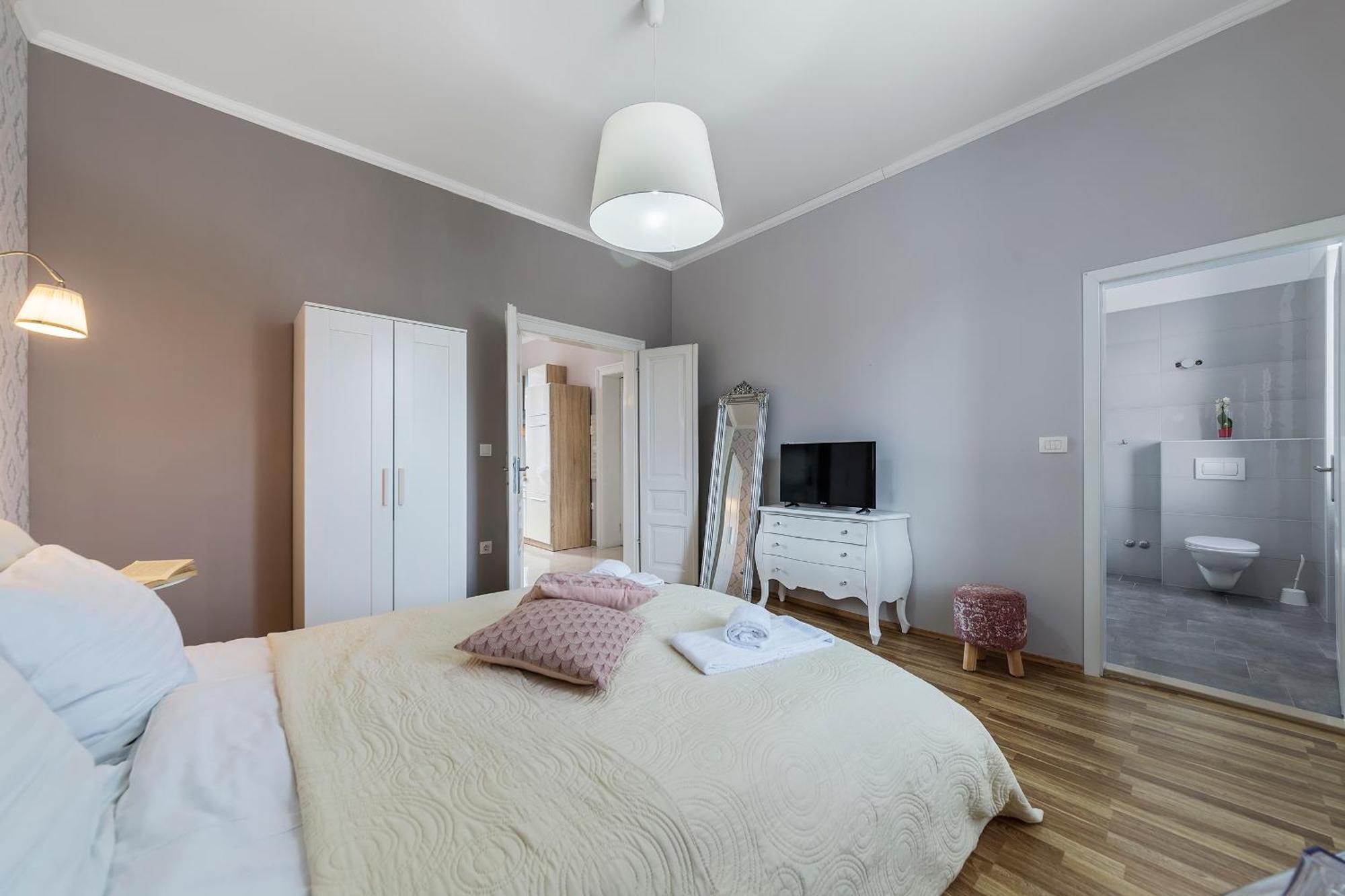 Captain Emo City Apartments Пула Экстерьер фото